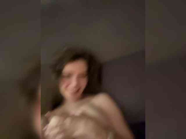 YourLadyyy webcam
