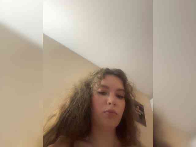 YourLadyyy webcam