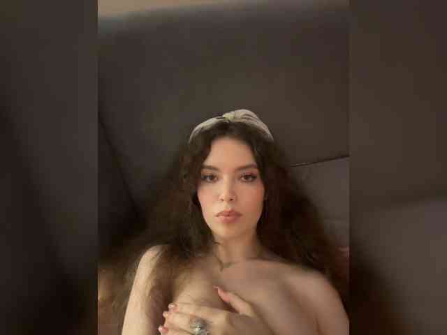 YourLadyyy webcam