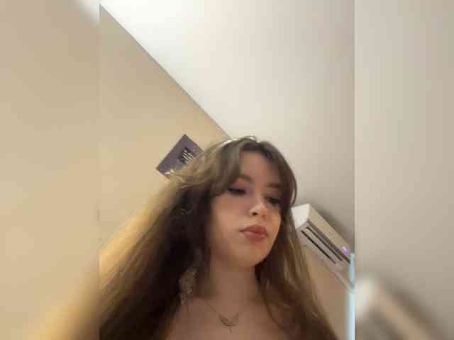 YourLadyyy webcam