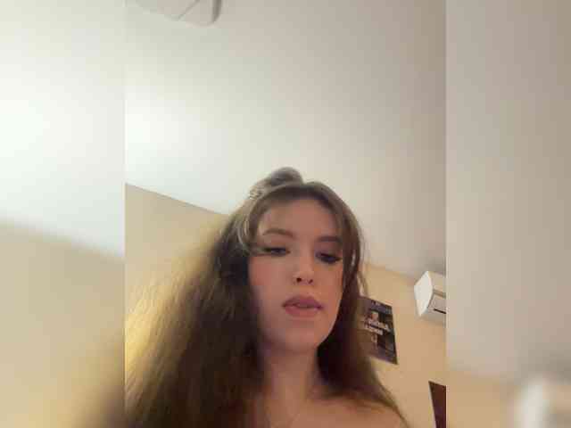 YourLadyyy webcam