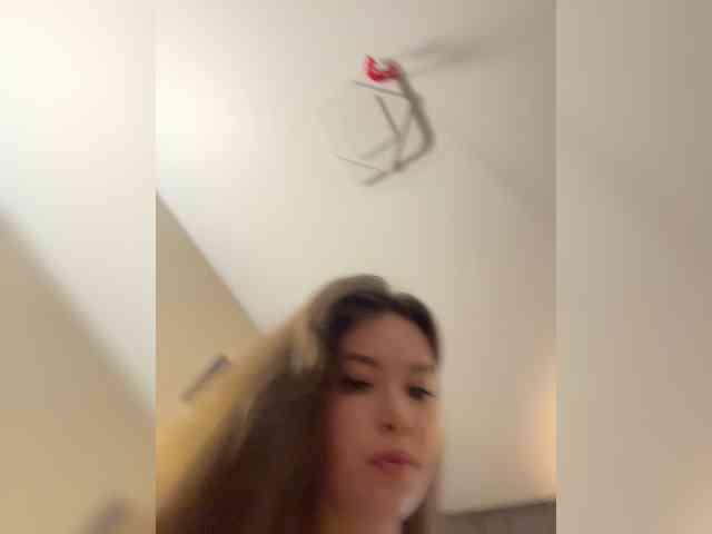 YourLadyyy webcam