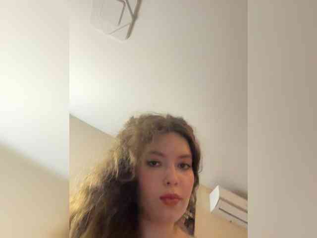 YourLadyyy webcam