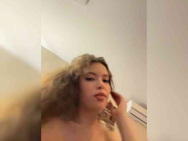 YourLadyyy webcam