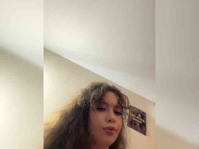 YourLadyyy webcam