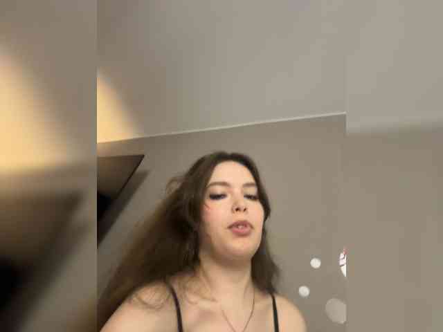 YourLadyyy webcam