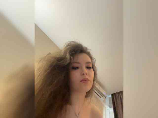 YourLadyyy webcam