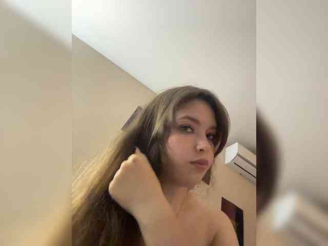 YourLadyyy webcam