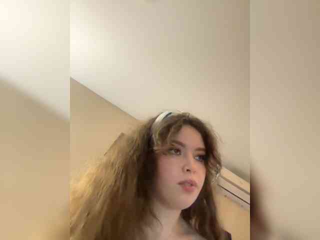 YourLadyyy webcam