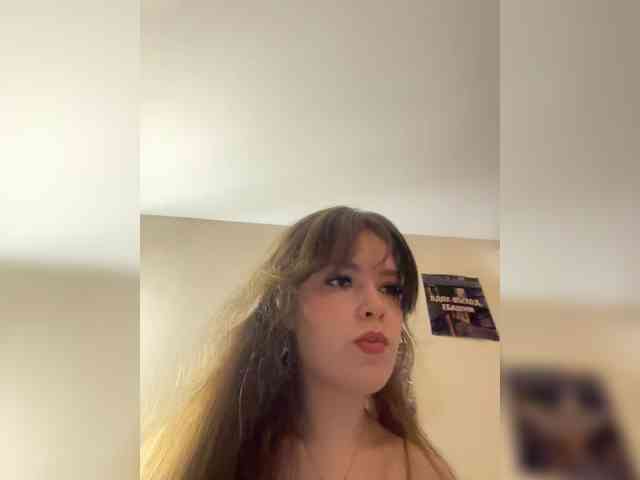 YourLadyyy webcam