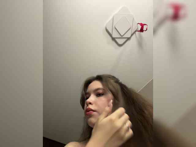 YourLadyyy webcam