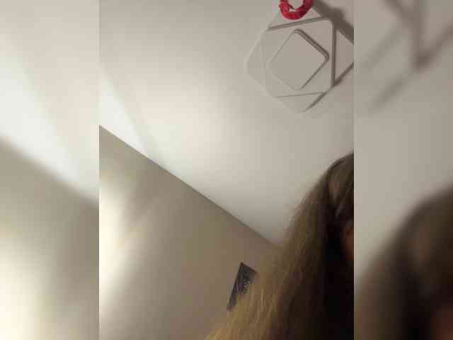 YourLadyyy webcam