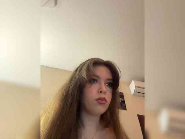YourLadyyy webcam