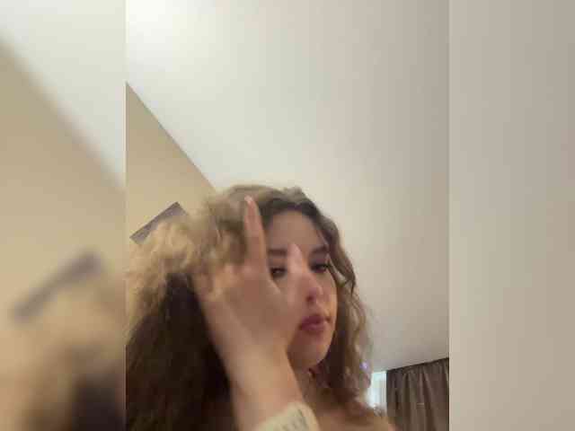 YourLadyyy webcam