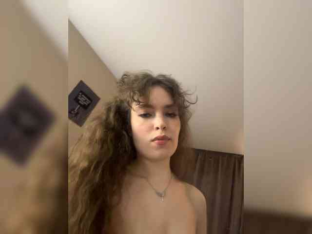 YourLadyyy webcam