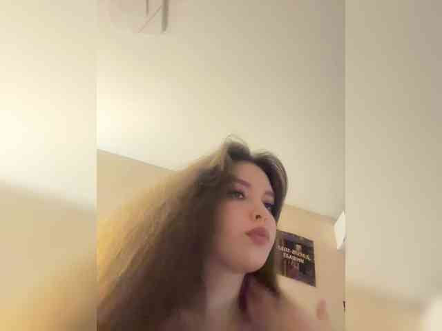 YourLadyyy webcam