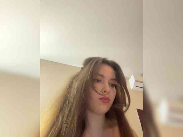 YourLadyyy webcam