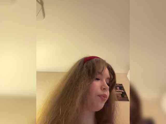 YourLadyyy webcam