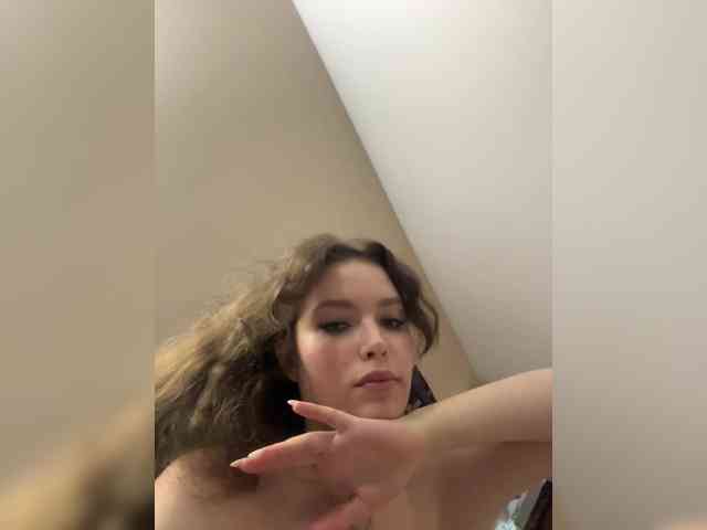 YourLadyyy webcam