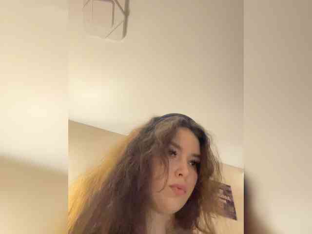 YourLadyyy webcam