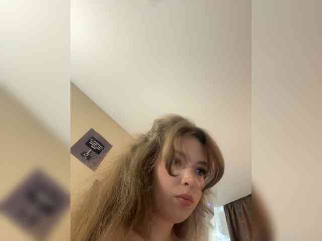 YourLadyyy webcam