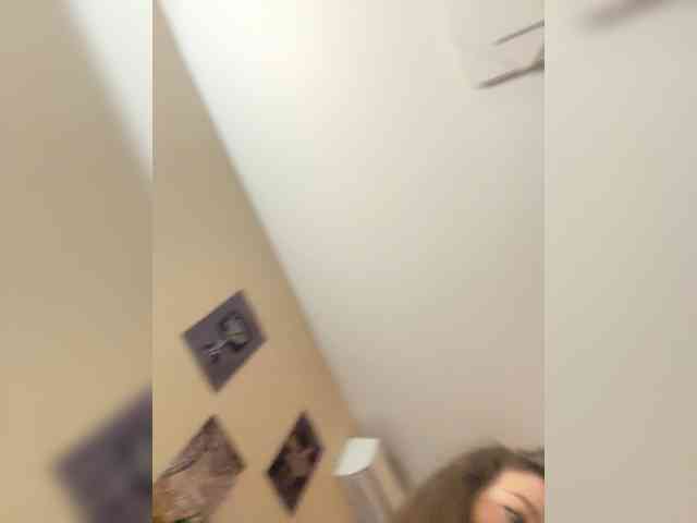 YourLadyyy webcam