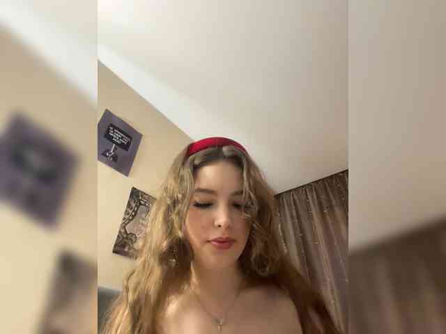 YourLadyyy webcam