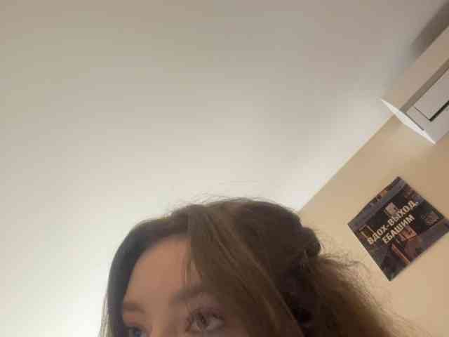 YourLadyyy webcam