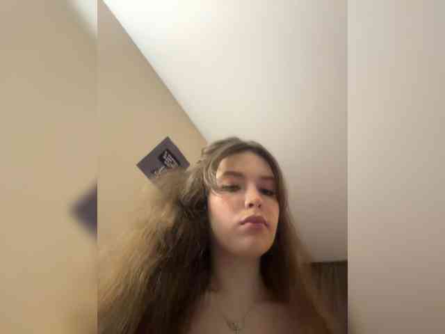 YourLadyyy webcam
