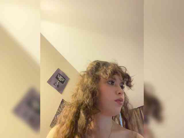 YourLadyyy webcam