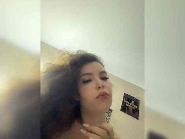YourLadyyy webcam