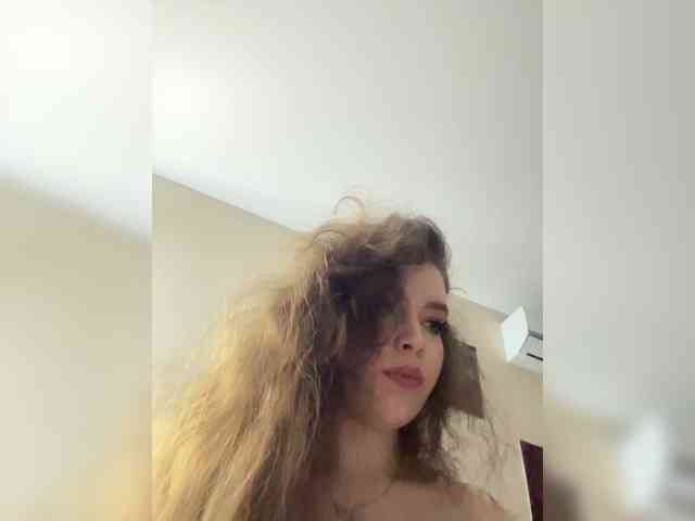 YourLadyyy webcam