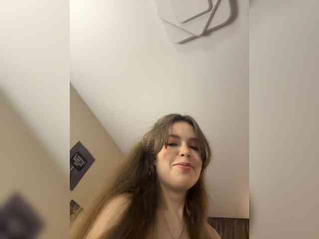 YourLadyyy webcam