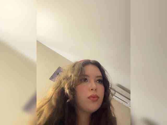 YourLadyyy webcam