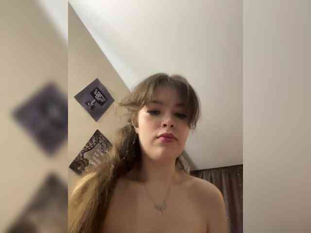 YourLadyyy webcam