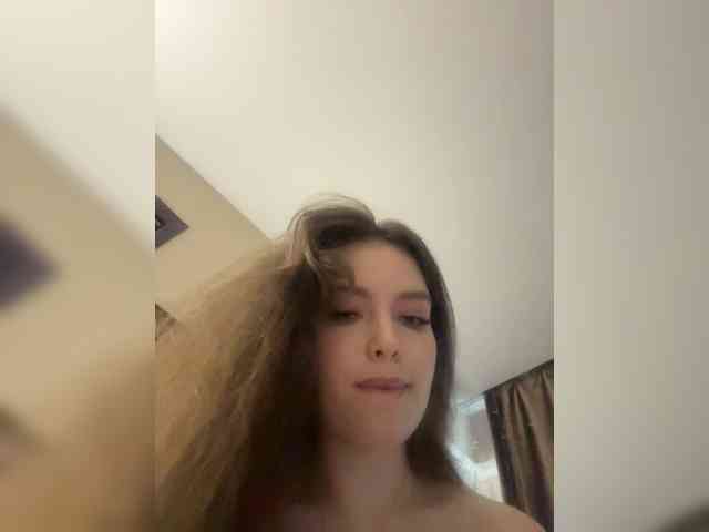 YourLadyyy webcam