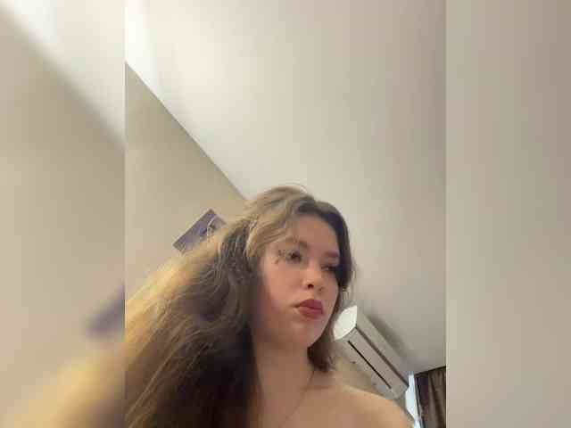 YourLadyyy webcam