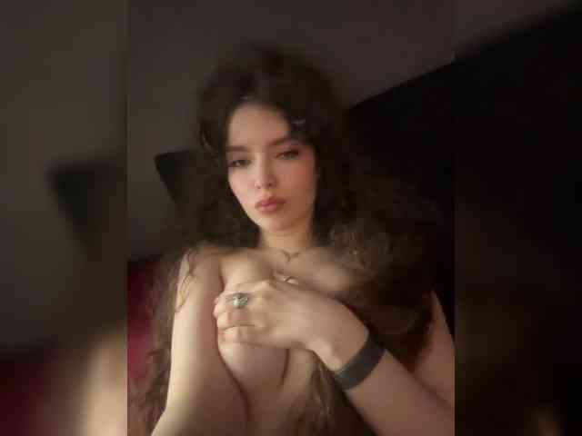 YourLadyyy webcam