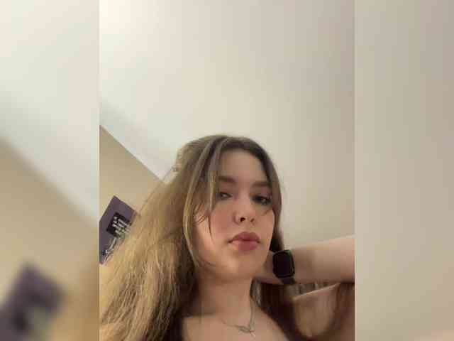 YourLadyyy webcam
