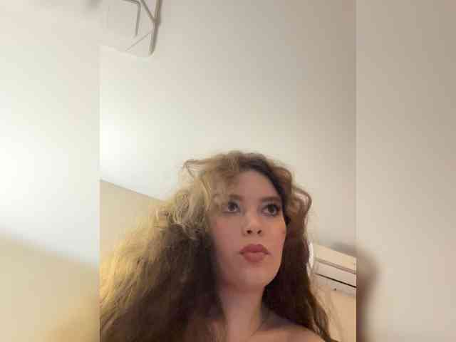 Model: MyrLadyyy