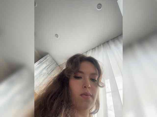 YourLadyyy webcam