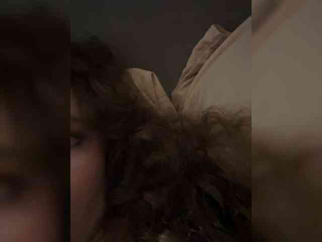 YourLadyyy webcam