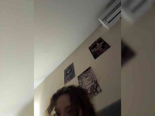 YourLadyyy webcam