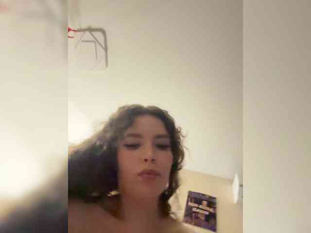 YourLadyyy webcam