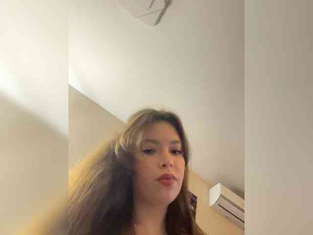 YourLadyyy webcam