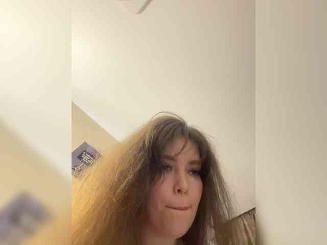 YourLadyyy webcam