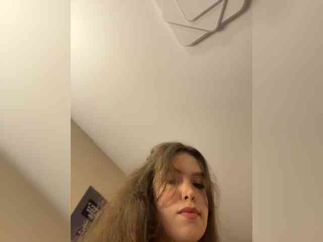 YourLadyyy webcam