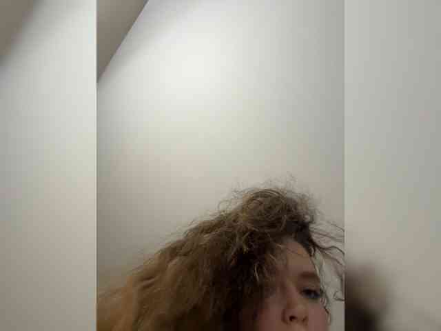 YourLadyyy webcam
