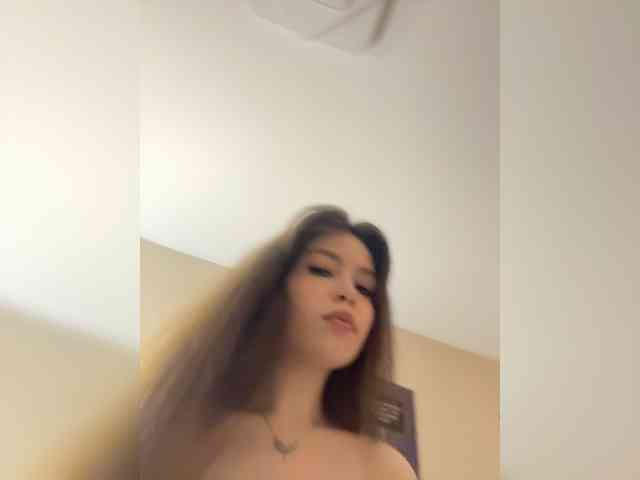 YourLadyyy webcam