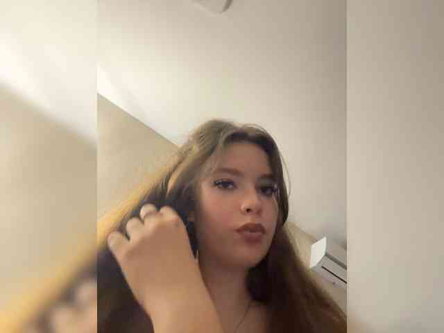 LadyEmily Live Webcam on BongaCams